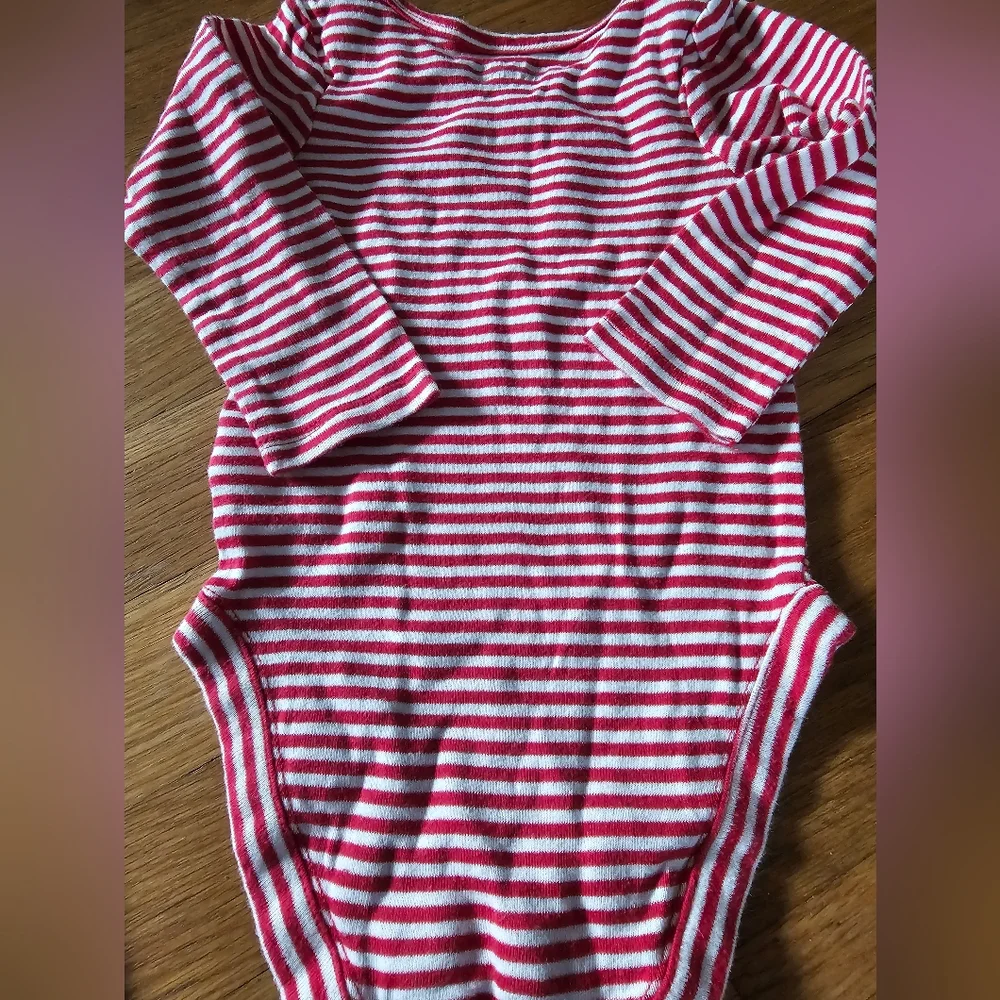 Girl's Size 6-9 Months Bundle of Qty 3 Bodysuits